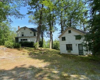 3 Bedroom 2BA 1420 ft Single Family House For Sale in Newbury, NH