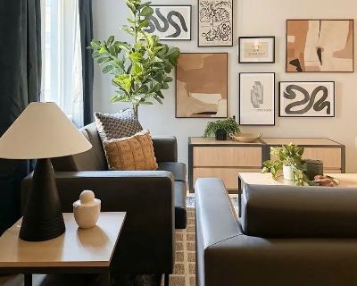 Furnished Room for Rent in 2 Bedroom 1.0 BA 589 ft Apartment in Charleston, South Carolina