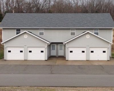 2 Bedroom 2.5BA Apartment For Rent in Waynesville, MO