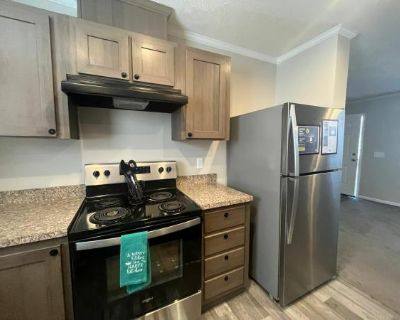 3 Bedroom 2BA 1056 ft Mobile Home For Rent in Kansas City, MO