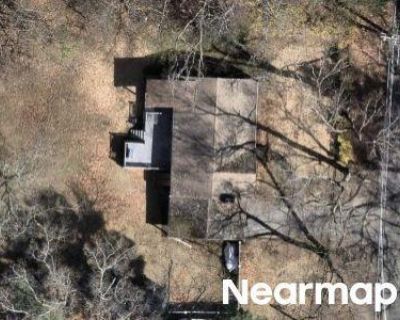 3 Bed 1.0 Bath Preforeclosure Property in Tewksbury, MA 01876 - South St
