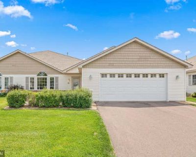 2 Bedroom 2BA 1300 ft Townhouse For Sale in HUDSON, WI