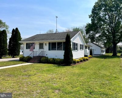 3 Bedroom 2BA 1392 ft Apartment For Rent in Vienna, MD