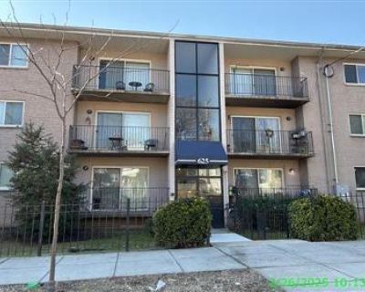 2 Bed 1 Bath Foreclosure Property in Washington, DC 20032 - Chesapeake St SE # 206