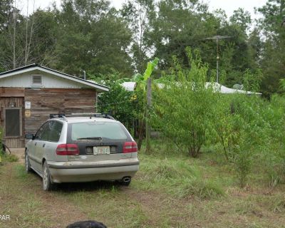 2 Bedroom 1BA 1034 ft Single Family Home For Sale in Grand Ridge, FL