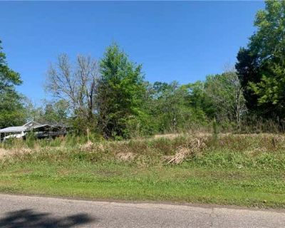 Unimproved Land For Sale in BAYOU LA BATRE, AL