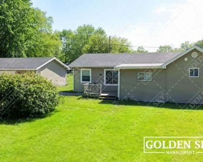 3 Bedroom 2BA 1360 ft Pet-Friendly Apartment For Rent in Muncie, IN