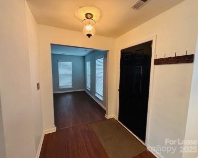 4 Bedroom 2.5BA 1956 ft Courtland St, For Rent in Indian Trail, North Carolina