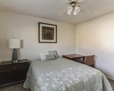 Deposit: $1,234.00 * Utilities included?: No * Fees apply?: No. References are not required. Non-smoking. Furnishings: Furnished * Disabled access: * Living room: shared. Availability Available Now Minimum term 1 month Maximum term None. Welcome to this charming room in Oklahoma City! Enjoy the convenience of included utilities and amenities such as washer, dryer, and garage. This smokefree pro...