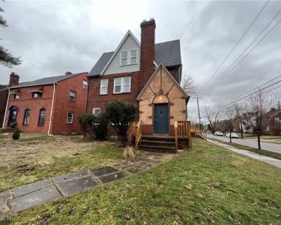 3633 Tullamore Road. image_url. On-site laundry Recently renovated Unit Amenities recently renovated Property Amenities on-site laundry. 6 Bedroom. 5 Bathroom. 2200 ft