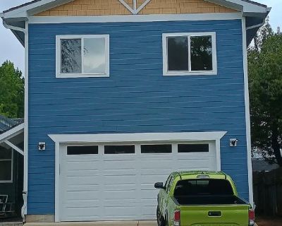 2 beds  1 baths 800 sqft