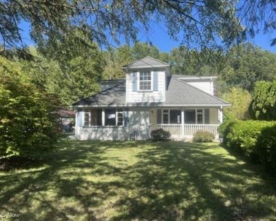 6 Bedroom 4BA 2613 ft Single Family Home For Sale in WARREN, OH