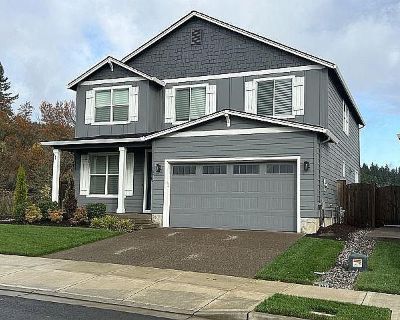 3 Bedroom 3BA 2539 ft Furnished Pet-Friendly Single Family Home For Rent in Happy Valley, OR