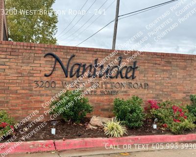 1 Bedroom 1BA 980 ft Pet-Friendly Condo For Rent in The Village, OK