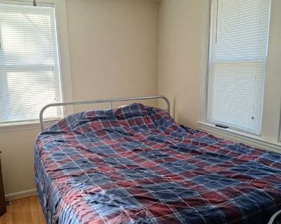 Private room with shared bathroom in a House, Severn, MD 21144