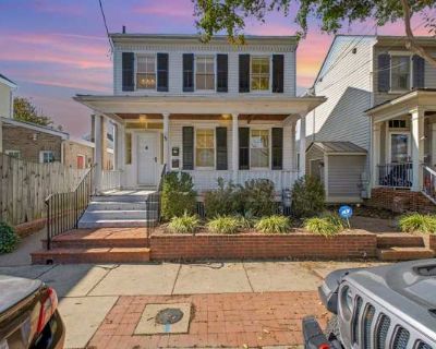 3 Bedroom 2BA 2134 ft Pet-Friendly Apartment For Rent in Fredericksburg, VA