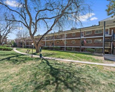 1 Bedroom 1BA 672 ft Condominium For Sale in DENVER, CO