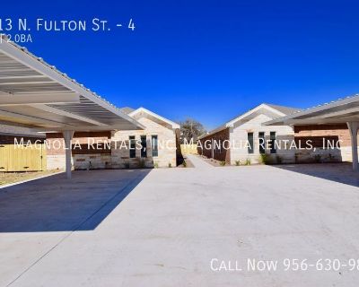 3 Bedroom 2BA 1066 ft Pet-Friendly Apartment For Rent in Edinburg, TX