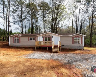 4 Bedroom 2BA 1800 ft Mobile Home For Sale in Nicholson, GA