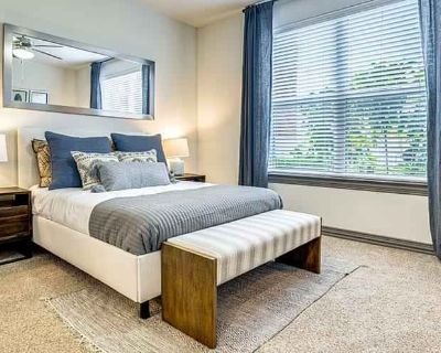 3 Bed 2 Bath - I (Has an Apartment). Room in the 1 Bedroom 1BA Apartment For Rent