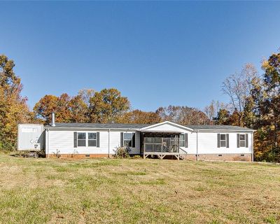 3 Bedroom 2BA Mobile Home For Sale in Asheboro, NC