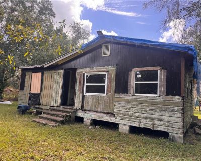 3 Bedroom 1BA 960 ft Single Family House For Sale in ARCADIA, FL