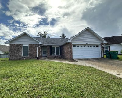 3 Bedroom 2BA 1560 ft House For Rent in Niceville, FL