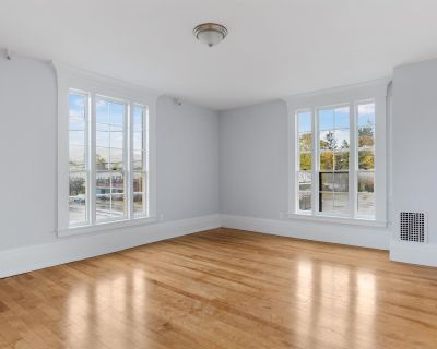 3 Bedroom 1BA 1100 ft Apartment For Rent in Claremont, NH