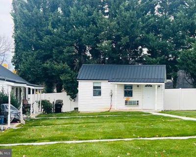 1 Bedroom 1BA 200 ft Apartment For Rent in Washington County, MD