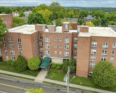 Maple St Apt C, Norwalk, Condo For Rent