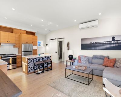 1 Bedroom 1BA 600 ft Apartment For Rent in Huntington Beach, CA