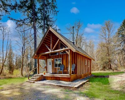 1 Bedroom 1BA Pet-Friendly House Vacation Rental in Schillinger Fields, Toledo, WA