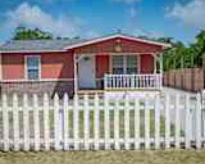 3 Bedroom 2BA 1498 ft² Pet-Friendly House For Rent in Aransas Pass, TX 1131 S 8th St