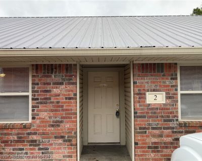 2 Bedroom 1BA 750 ft Apartment For Rent in Mulberry, AR