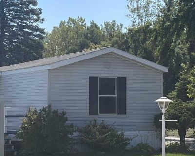 3 Bedroom 1BA 960 ft Mobile Home For Rent in Edwardsburg, MI