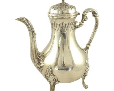 Antique French Sterling Silver Coffee or Tea Pot by Louis Cognet Rococo Louis XV Style 22 Troy Ounces .950 Silver Formal Dining