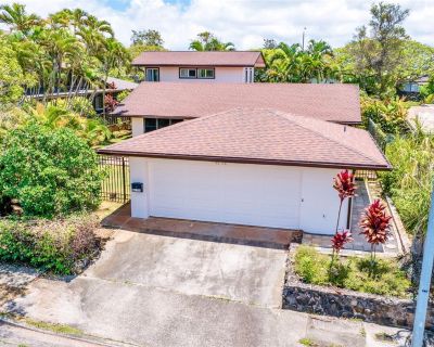 4 Bedroom 2BA 1836 ft Single Family Home For Sale in Mililani, HI