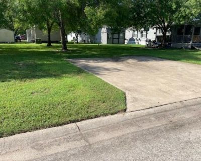 3 Bedroom 2BA 1280 ft Mobile Home For Rent in Harlingen, TX