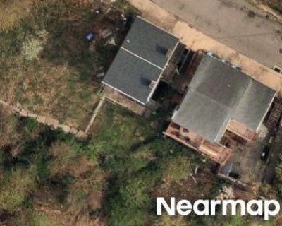 6 Bed 3 Bath Preforeclosure Property in Norwich, CT 06360 - School St # B