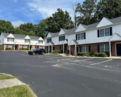 Breezewood Dr Apt J, Lynchburg, Home For Rent