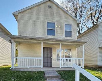 3 Bedroom 1.5BA 1056 ft Apartment For Rent in Indianapolis, IN