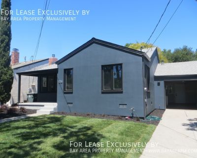 2 Bedroom 1BA 1040 ft Pet-Friendly Single-family home For Rent in San Carlos, CA