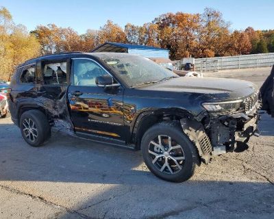 Used 2025 Jeep Grand Cherokee Limited 4WD Automatic