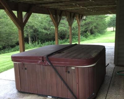 5 person hot tub