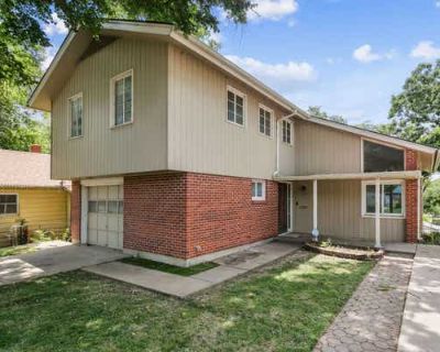 3 Bedroom 3BA 2479 ft Single Family Home For Sale in AUGUSTA, KS