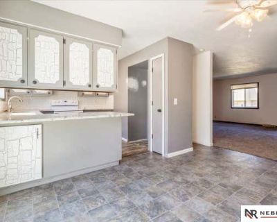 2 Bedroom 6BA 1770 ft Condominium For Sale in OMAHA, NE