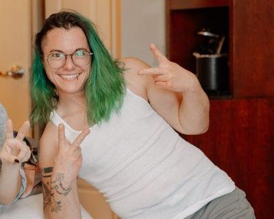 I'm a transman who's a weeb stuck in the 2000s emo/punk phase. I come with 1 or 2 couches and 2 tables; a coffee table and a kitchen table. I'm fairly easy going and am ok with being social with my roommate or just being separated..