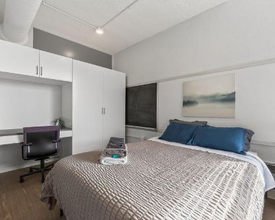 Furnished Room for Rent - FemaleFocused CoLiving Private Rooms Clean