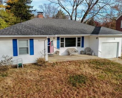 2 Bedroom 1BA 1082 ft Single Family Home For Sale in DANVILLE, IL