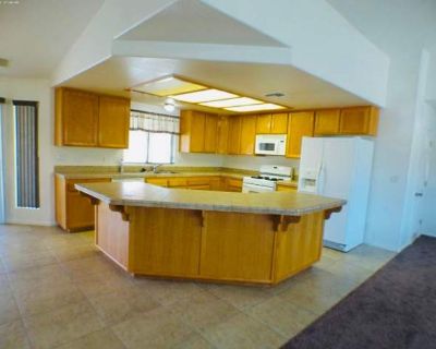 **Move In Special $200 Off 1st Month's Rent**Large 3 bedroom home on a corner lot coming this September!. image_url. In unit laundry Patio / balcony Dishwasher Dogs allowed Garage Ceiling fan Unit Amenities bathtub ceiling fan dishwasher fireplace in unit laundry microwave oven patio / balcony range refrigerator Property Amenities pet friendly parking garage dogs allowed. Pets allowed. 3 Bedroo...